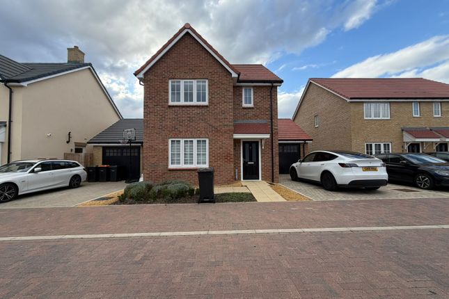 3-bed house on Bedford, £1,850/mo