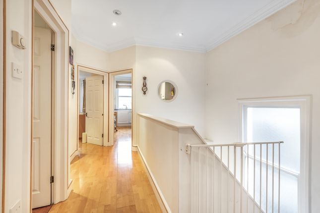 Flat to rent in Fellows Road, London
