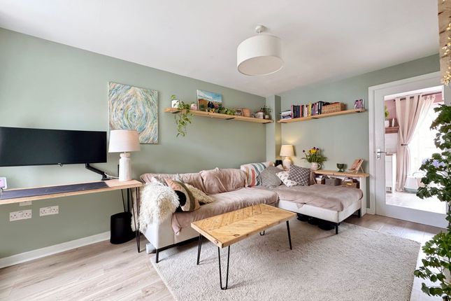 7 Allen Close, Wantage photo 2