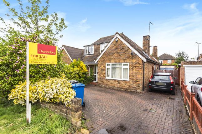 Thumbnail Bungalow for sale in Maidenhead, Berkshire