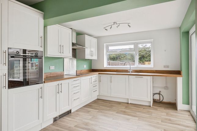 Willow Rose, Bradcar Road, Attleborough photo 4