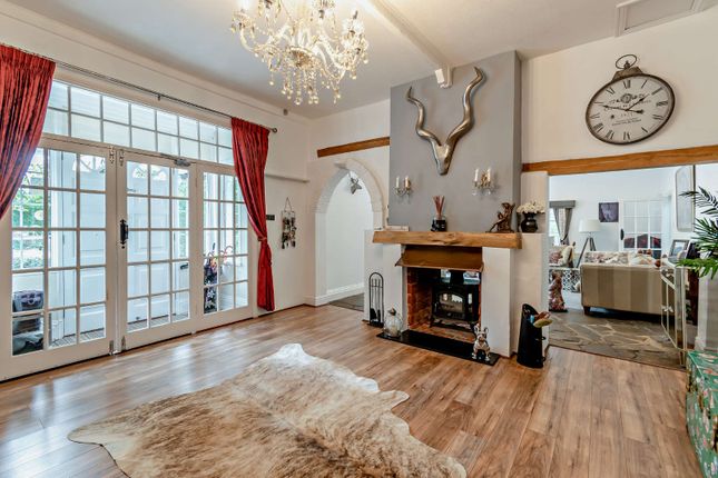 Fairfield Lodge,, Hollybush Hill, Stoke Poges photo 3
