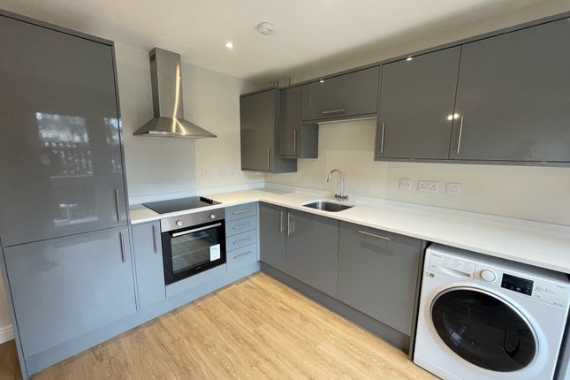Flat 2, Cardiff photo 2