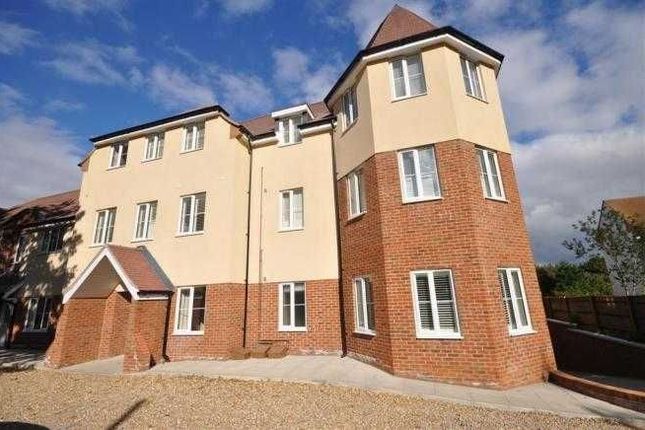 Flat to rent in Castle Gate, High View, Chorleywood, Rickmansworth