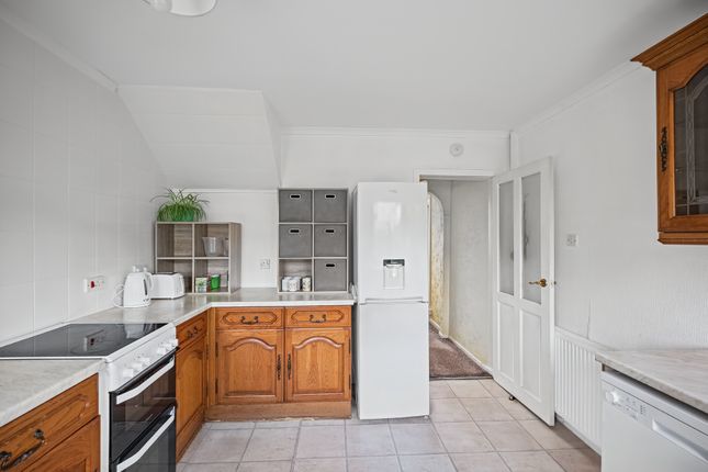 18 North Kilmeny Crescent, Wishaw photo 5