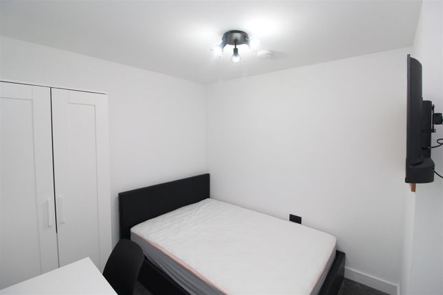 1A, Wyeverne Road, Cardiff photo 2