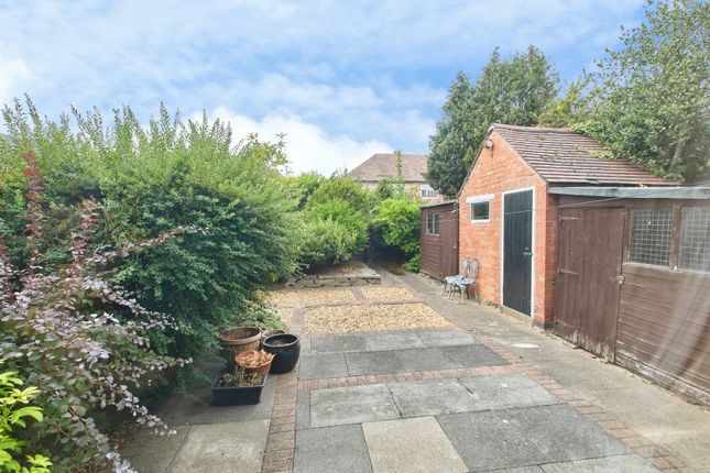 81, Trowell Grove, Nottingham photo 2
