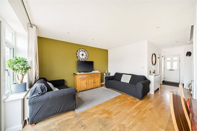 3 Sunset Place,, Homefield Road, Walton-On-Thames photo 2