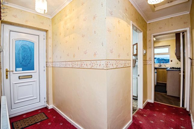 25, Coltishall Avenue, Rotherham photo 4