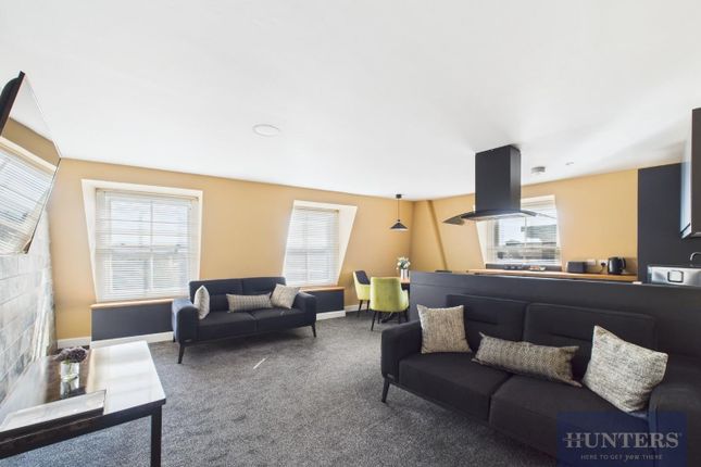 Kitchen / Living Room