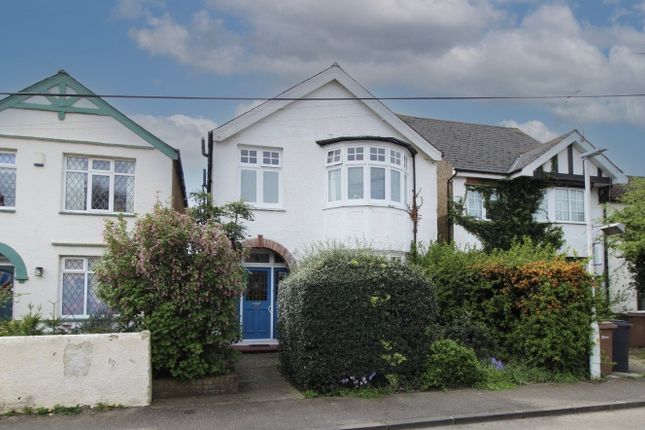 Thumbnail Detached house for sale in South Primrose Hill, Chelmsford