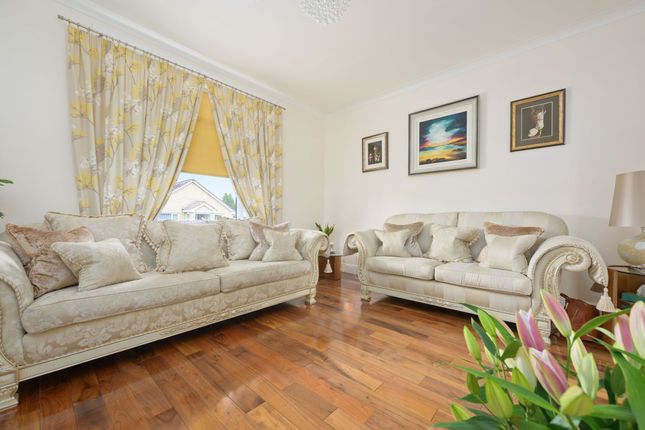 10 Harthill Road, Bathgate photo 2