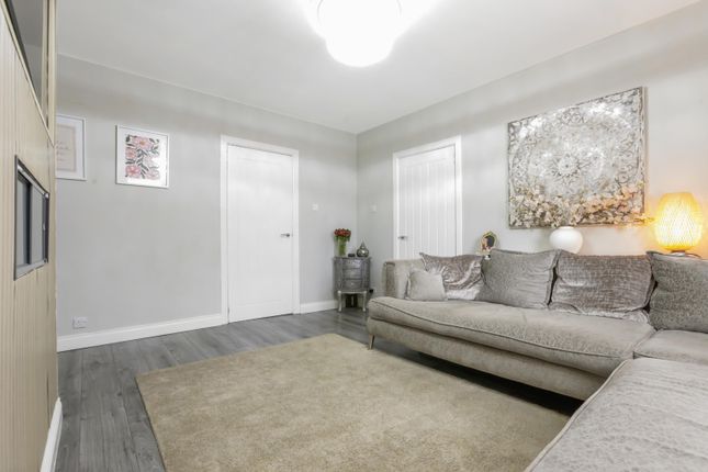 44, Earnock Street, Riddrie photo 4