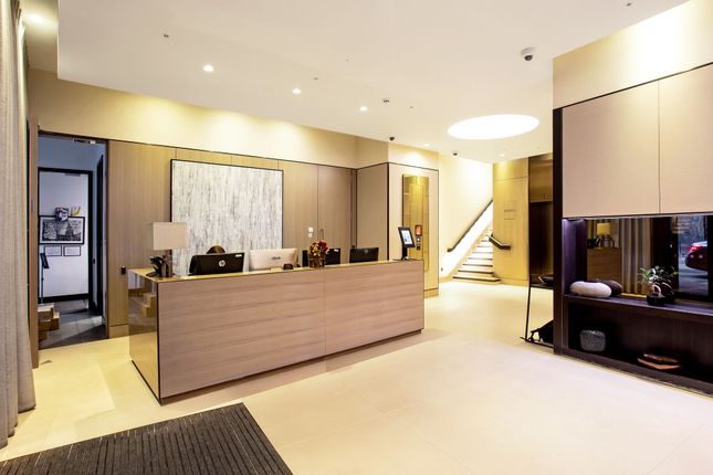 Flat for sale in 1 Kings Gate Walk, Westminister
