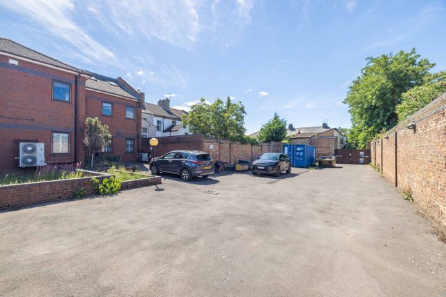 89, Park Street, Slough photo 4