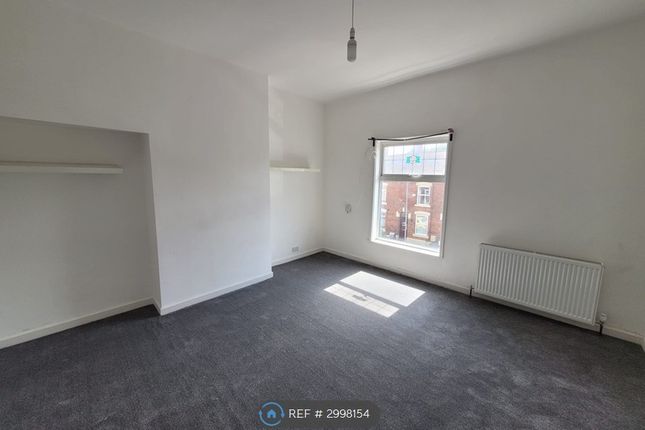 Chadwick St, Ashton-Under-Lyne photo 3