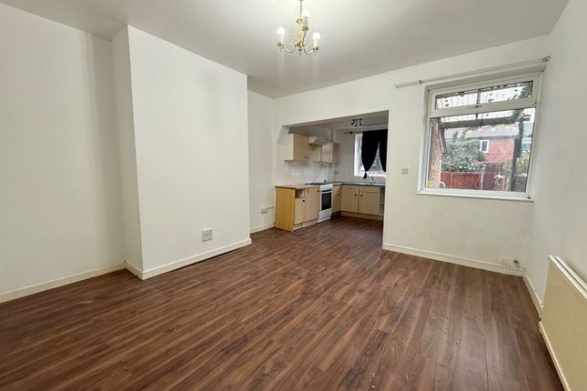 265, Normanton photo 2