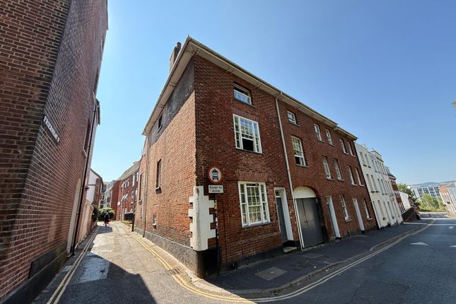 5 Bedroom Terraced in EX4 3BN