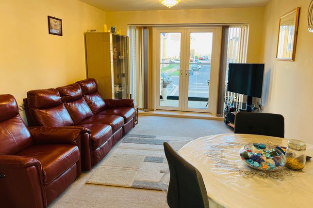 Flat for sale in Bakery Close, Romford