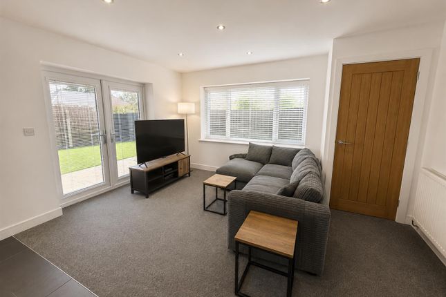 7, Ash Tree Avenue, Mansfield photo 3