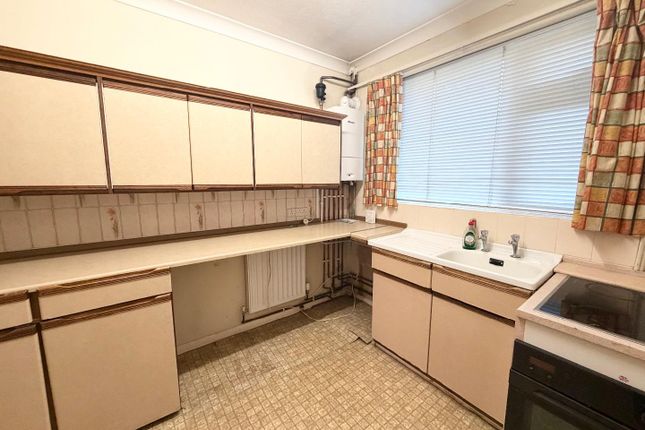 97, Upsall Grove, Stockton-On-Tees photo 3