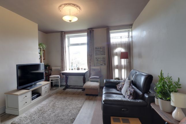 15, Calf Hey Terrace, Todmorden photo 4