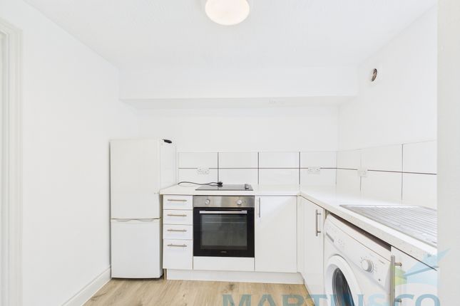 Flat 3, 27, New England Road, Brighton photo 2