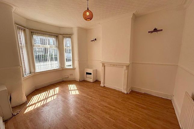 658, Liverpool Road, Manchester photo 2