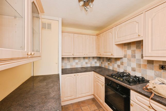 34, Salisbury Road, Hoddesdon photo 4