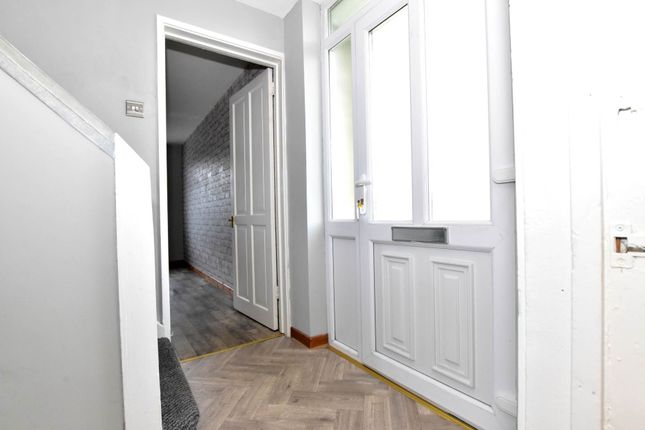 17, Ballyquinton Gardens, Bangor photo 3