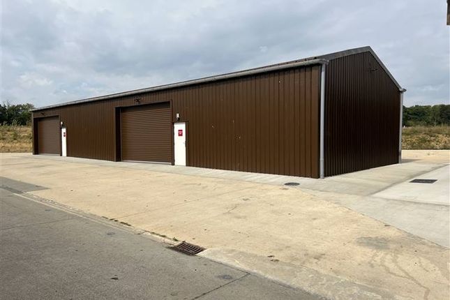 Warehouse to let in Building 4, Unit 2, Dawes Farm, Bognor Road, Warnham, West Sussex
