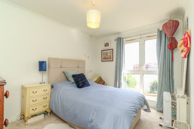 Flat 92, Queens Court,, Queens Parade, Margate photo 5