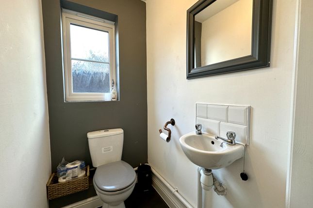 36, Bilston Road, Wednesbury photo 4