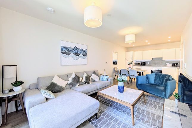 2-bed flat on Flat 34, 581 North End Road, Wembley, £590,000