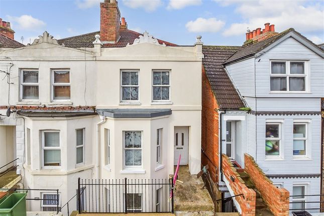 4-bed maisonette on Broomfield Road, Folkestone, £200,000