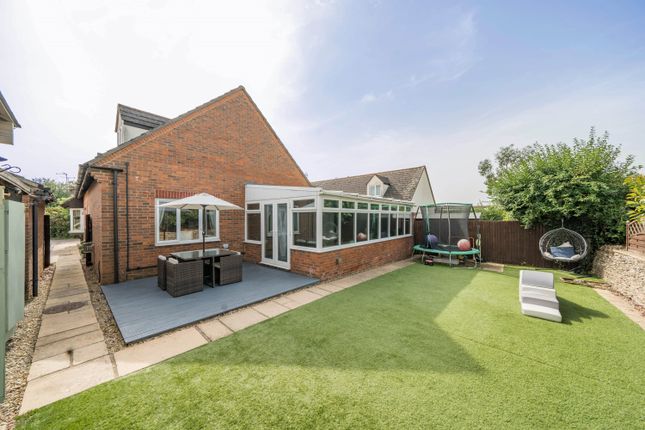 Thumbnail Detached house for sale in Wychwood Close, Carterton, Oxfordshire