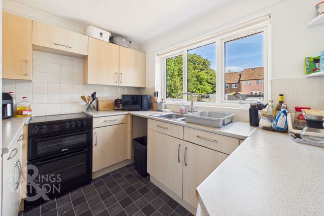 9 Elm Close, Norwich photo 3