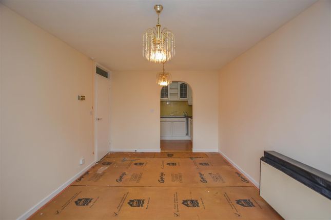 1 Primrose Court, Kings Road, Brentwood photo 4