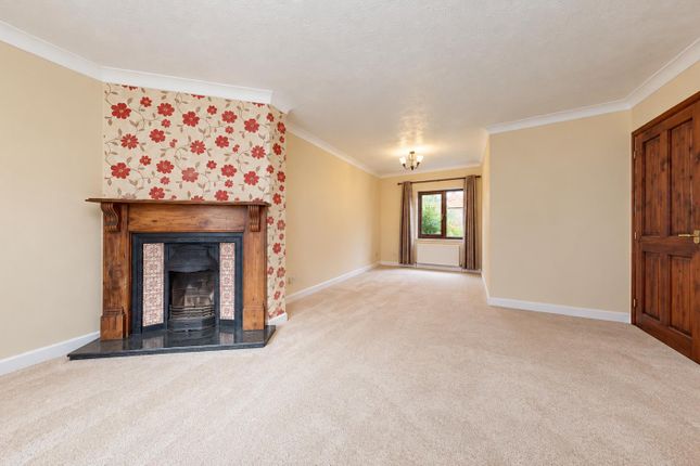 24, Nursery Gardens, Milton Keynes photo 4