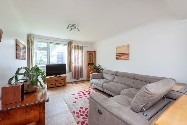 Flat for sale in Chiltern Road, St. Albans, Hertfordshire