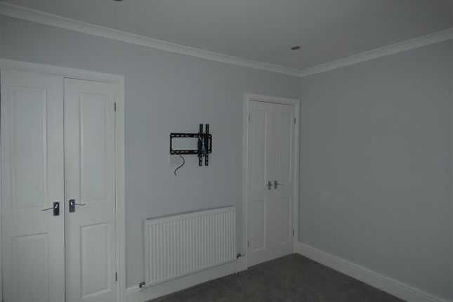End terrace house to rent in Newton Road, Burton-On-Trent