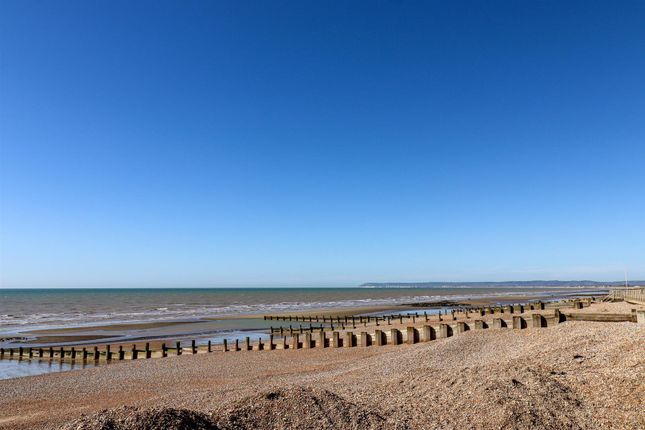 106, Beach Chalets, South Cliff, Bexhill on Sea photo 4