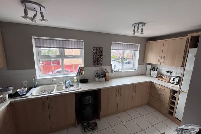 Mews house to rent in Madison Gardens, Westhoughton, Bolton