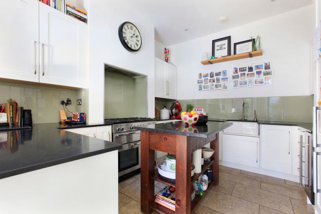 Terraced house for sale in Englewood Road, Clapham South, London