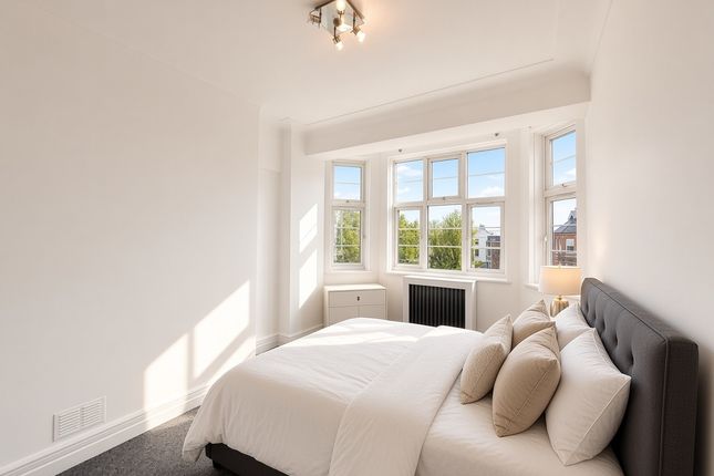 Flat 38 Northways, College Crescent, London photo 3