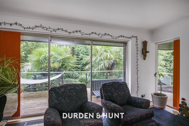 42 Baldwins Hill, Loughton photo 4