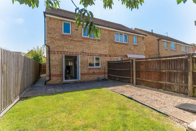 2 Old Hall Close, Newport photo 4
