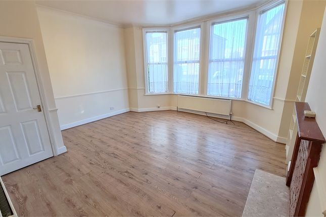 8a, Bargery Road Catford, London photo 2