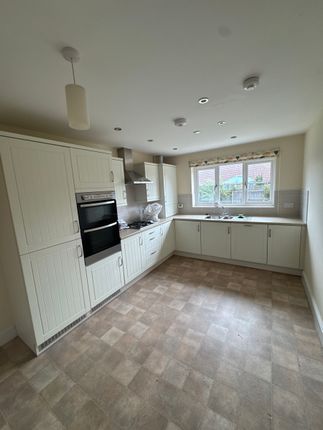 67, Primrose Avenue, Downham Market photo 2