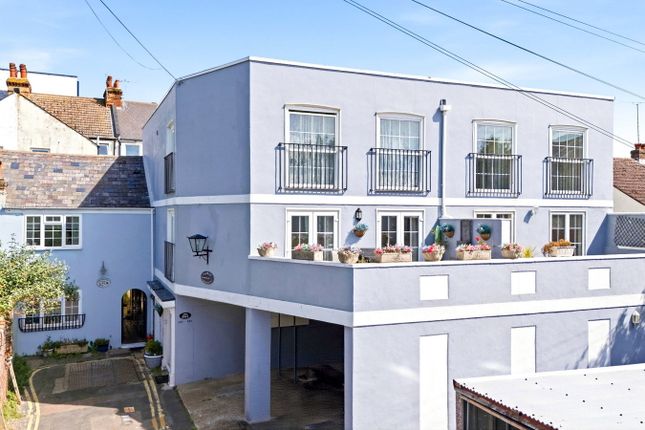 14a, Western Row, Worthing photo 2